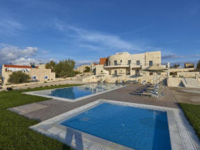 Beautiful Villa near Sea in Kamilari